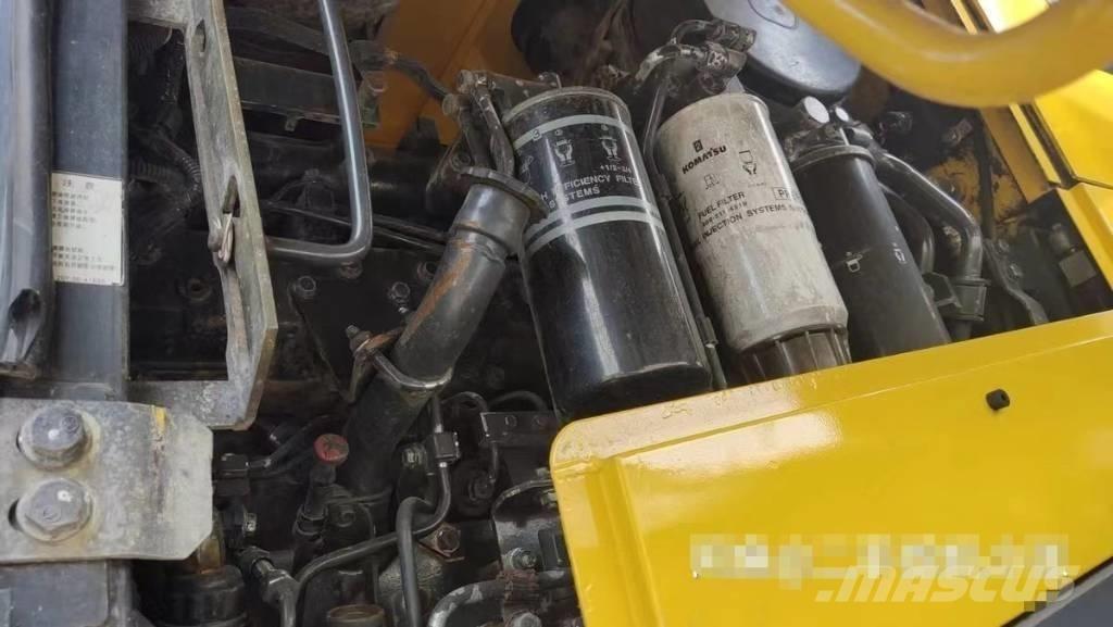 Komatsu WA 470 Chargeuse sur pneus