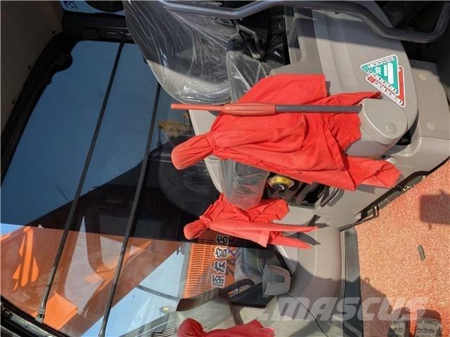 Hitachi ZX240 Pelle sur chenilles