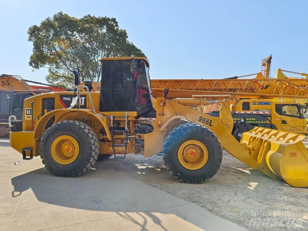 CAT 966 L Chargeuse sur pneus