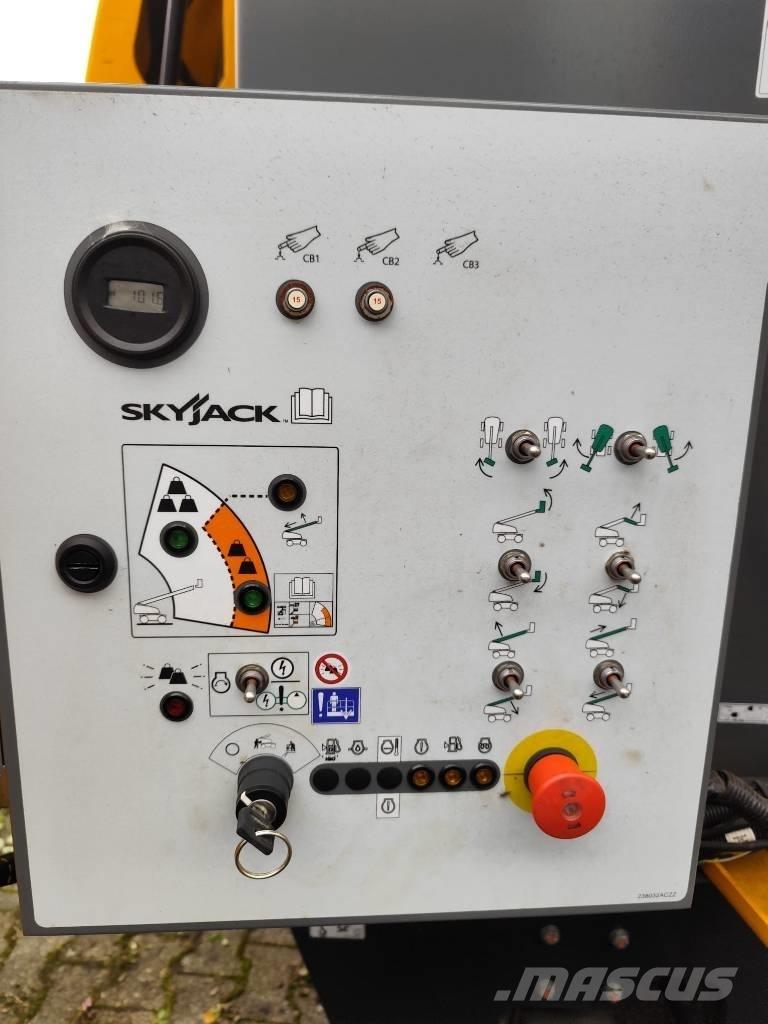 SkyJack SJ 45 T+ Nacelles télescopiques