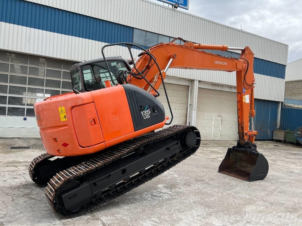 Hitachi ZX 135 US Pelle sur chenilles
