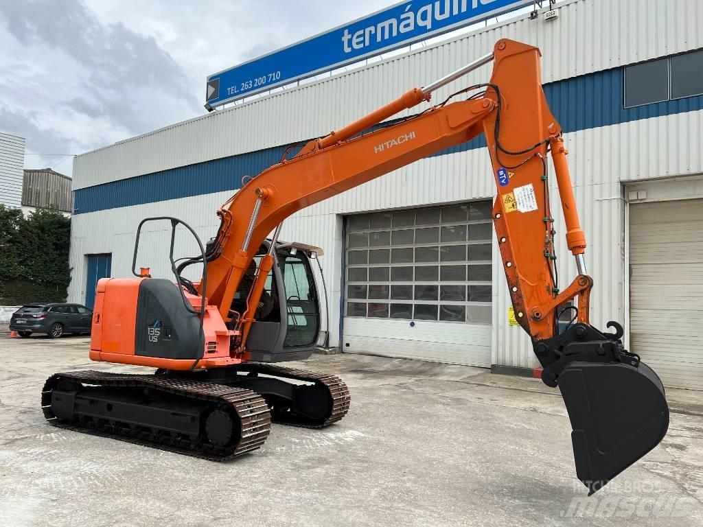 Hitachi ZX 135 US Pelle sur chenilles