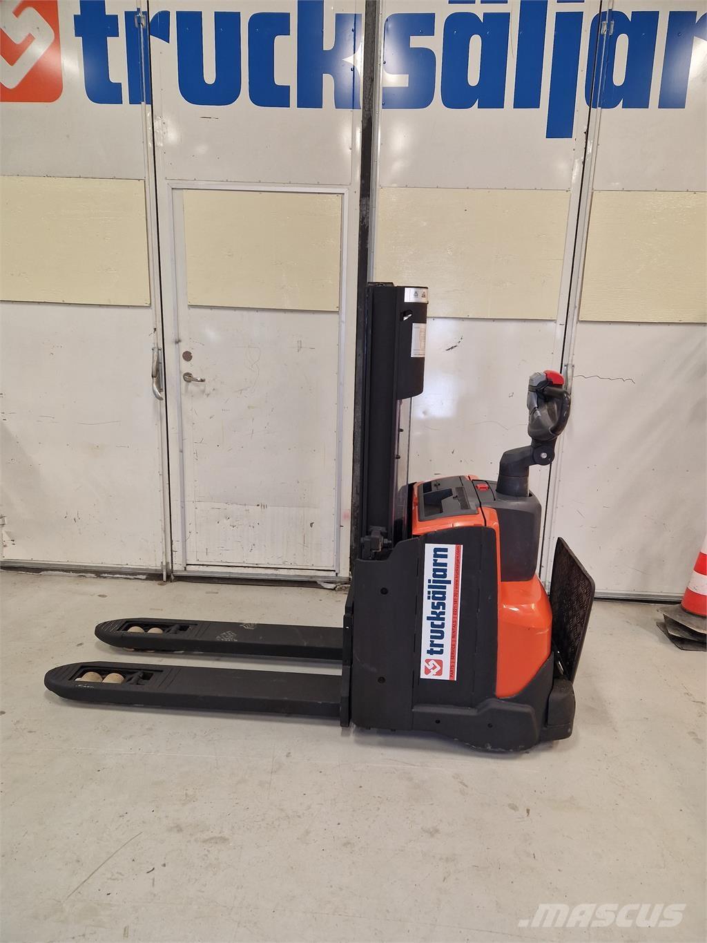 Toyota SWE200D Gerbeurs Automoteurs