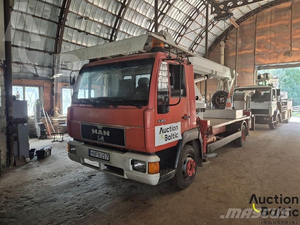 MAN 8.163 Camion nacelle