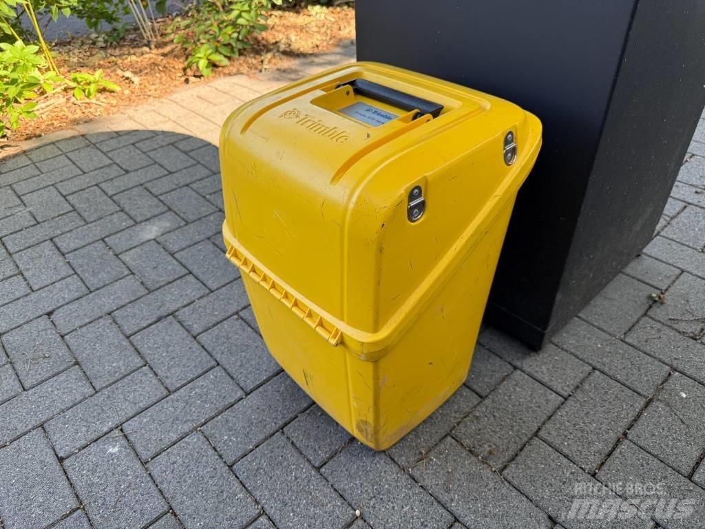 Trimble RTS573 Instruments, équipements de mesure et d'automatisation