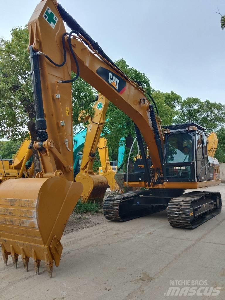 CAT 320D2L Pelle sur chenilles