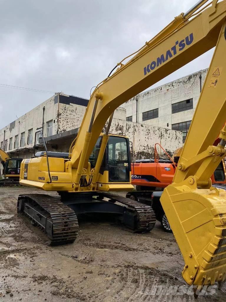 Komatsu 220 Pelle sur chenilles