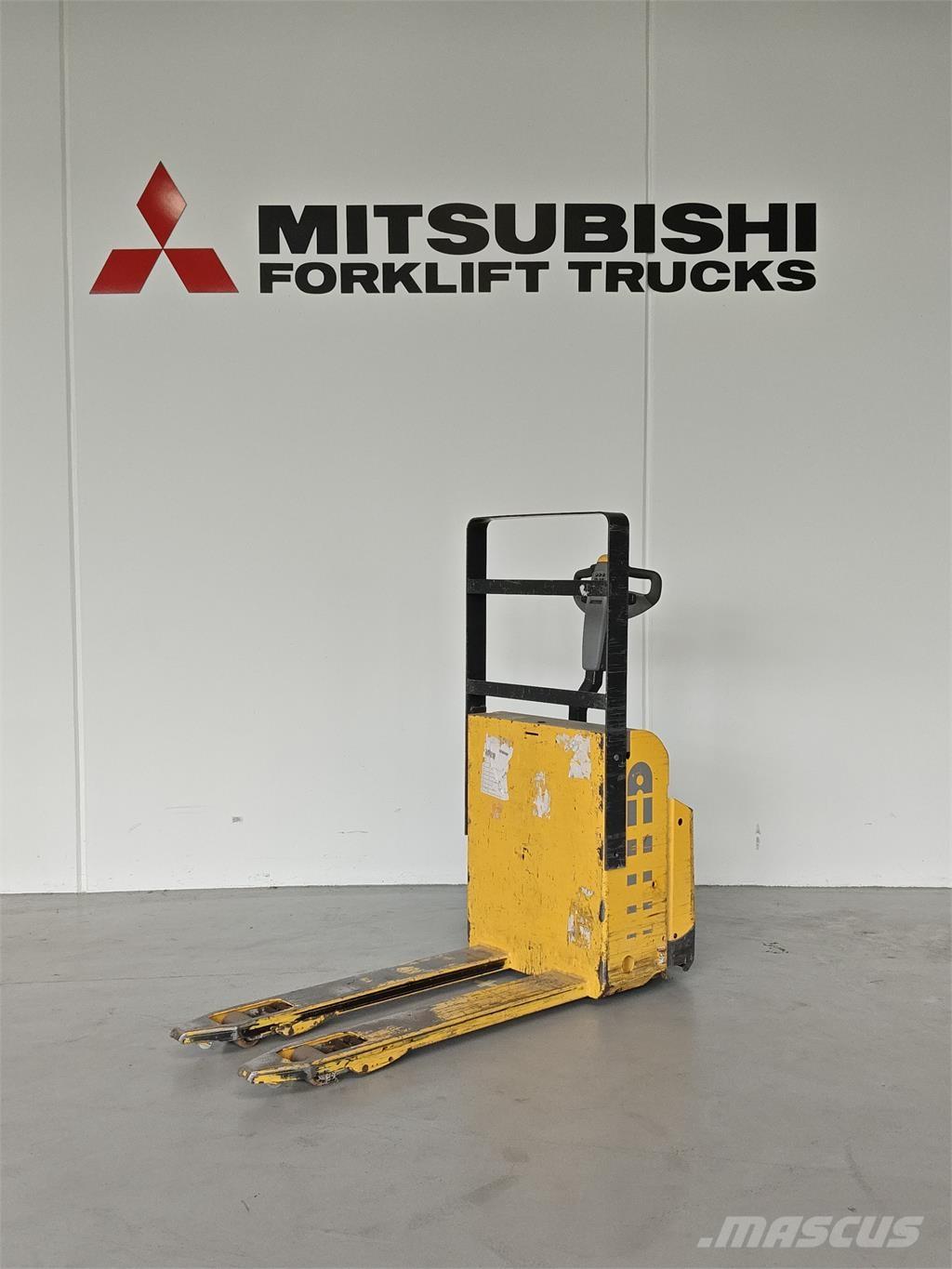 Atlet PLL180 Gerbeur accompagnant