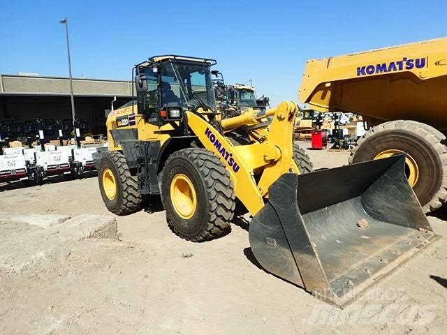 Komatsu WA320-8 Chargeuse sur pneus