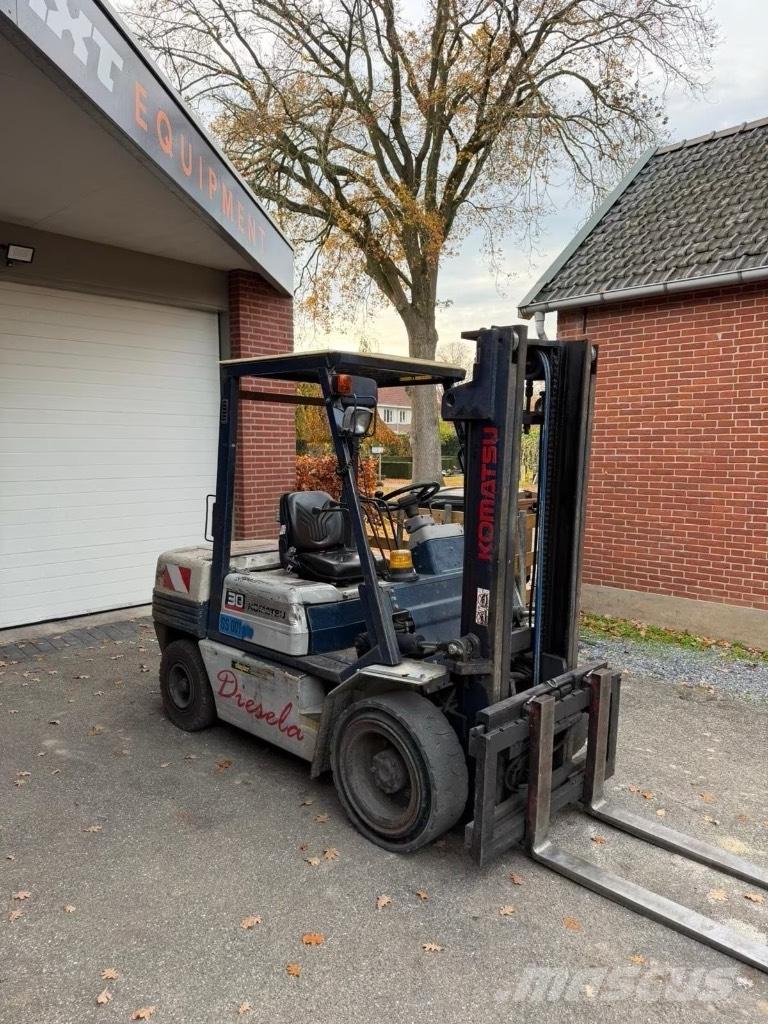 Komatsu FD30T-11E Chariots diesel