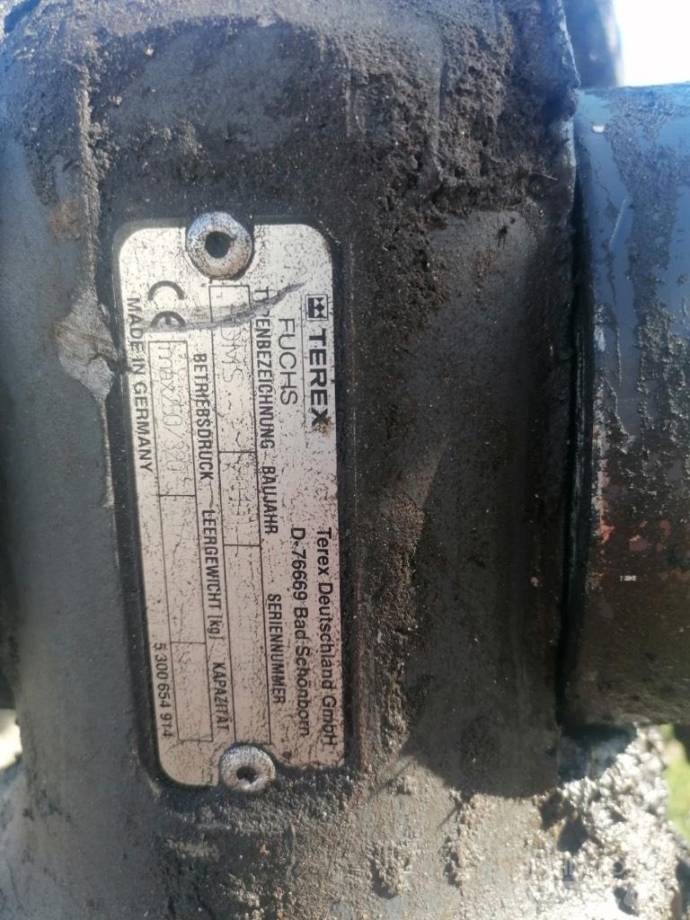 Fuchs MHL 340 D Pelle à déchets