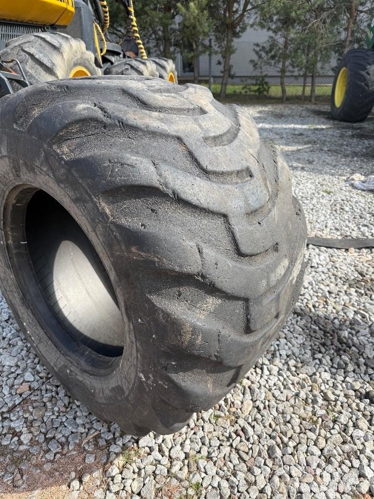 Nokian 710/40-24.5 Pneus, roues et jantes
