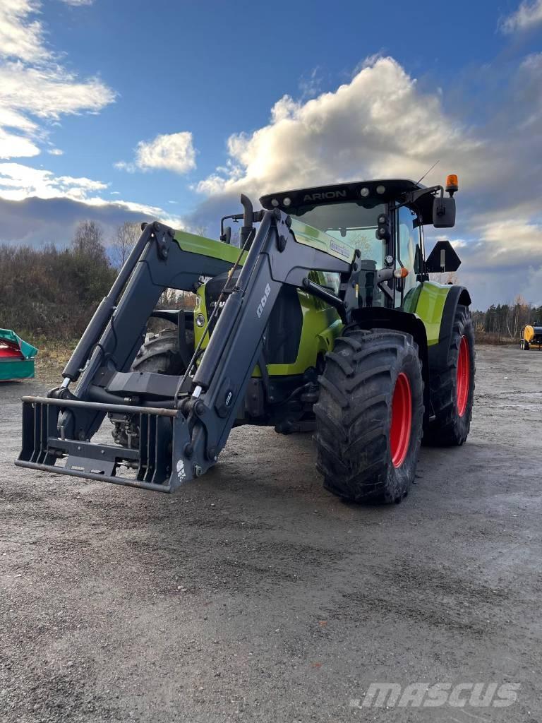 CLAAS ARION 650 Tracteur