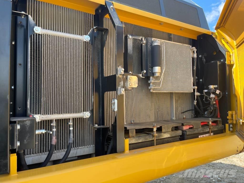 John Deere 350 GLC Pelle sur chenilles