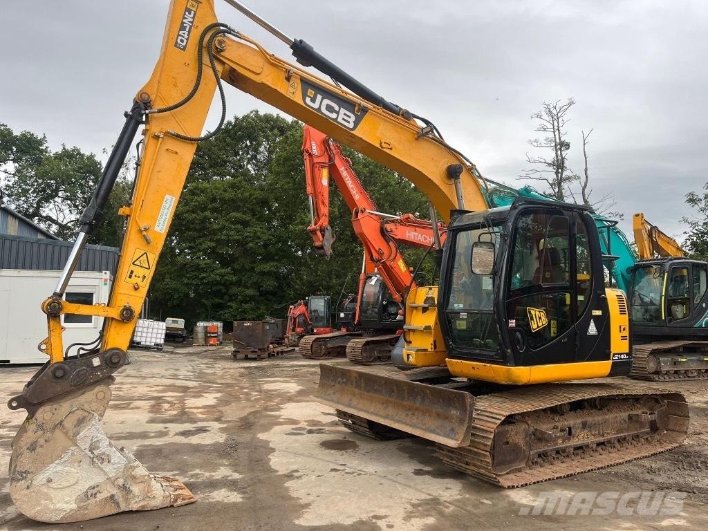 JCB JZ140 with blade Pelle sur chenilles