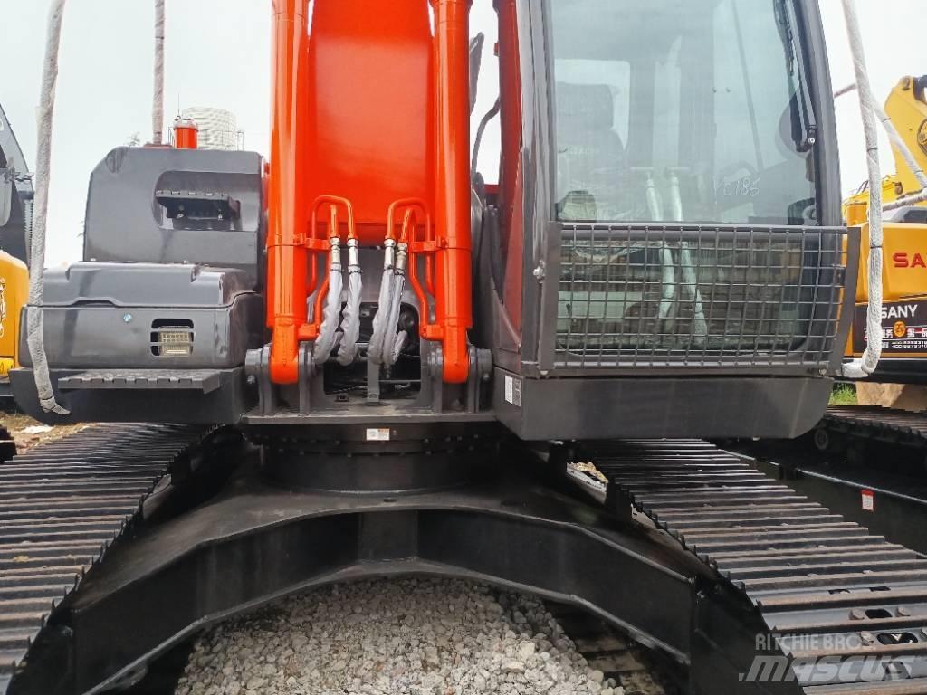Hitachi ZX 200-3 Pelle sur chenilles
