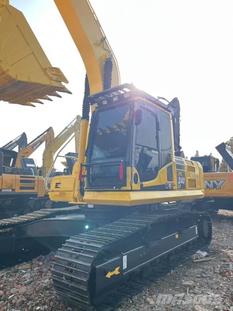 Komatsu 240 LC-8 Pelle sur chenilles
