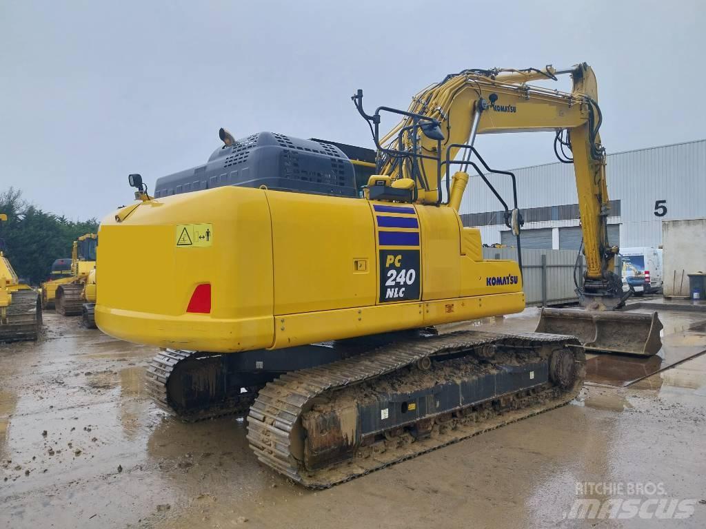 Komatsu PC240NLC-11 Pelle sur chenilles