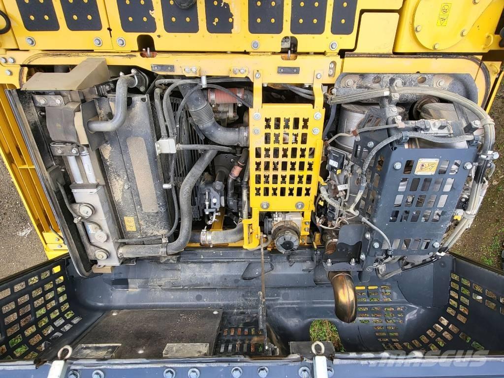 Komatsu PC240NLC-11 Pelle sur chenilles