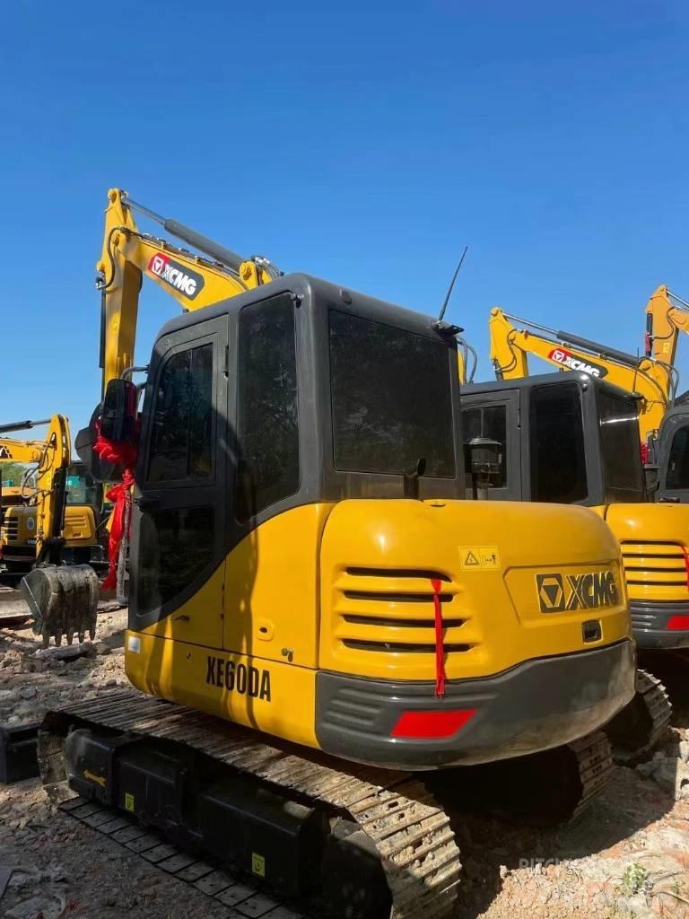 XCMG XE60A Mini pelle < 7t