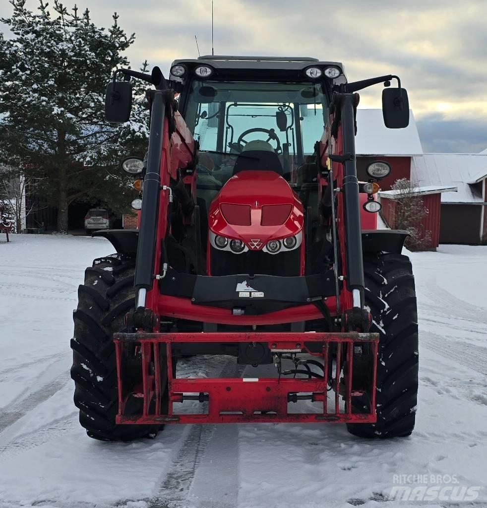 Massey Ferguson 5613 Tracteur