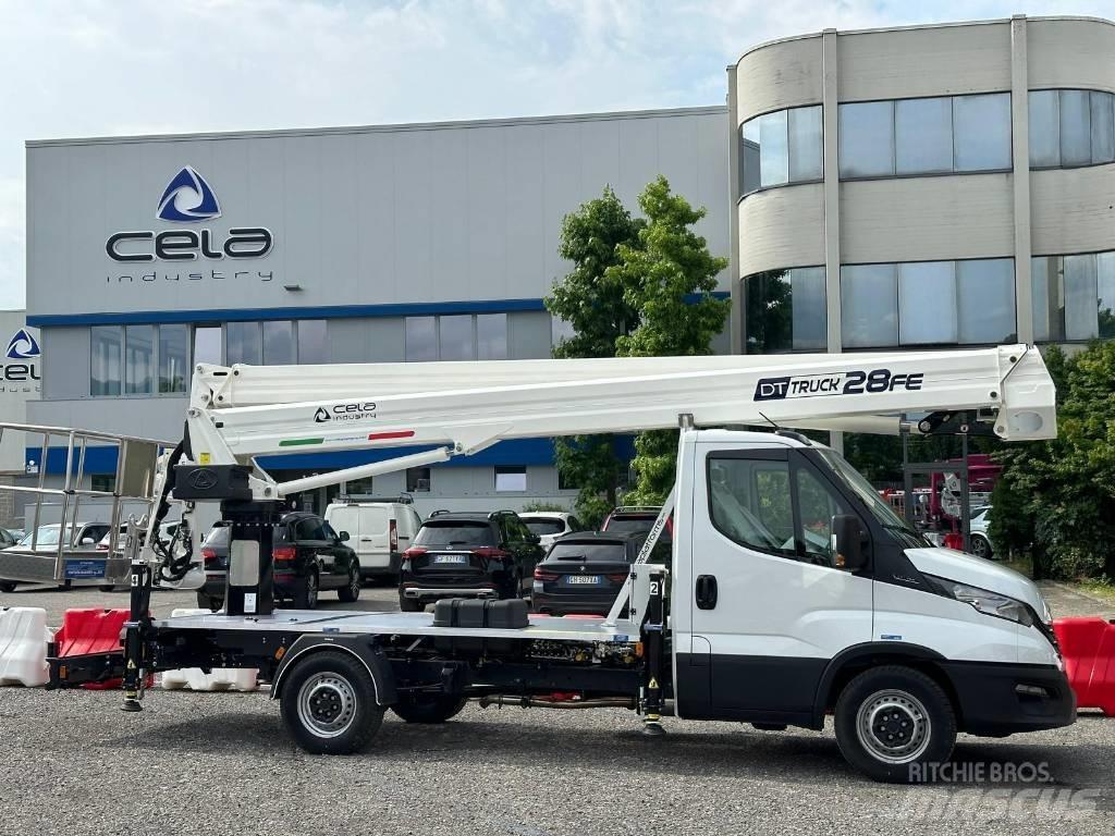 Cela DT 28 truck FE Camion nacelle