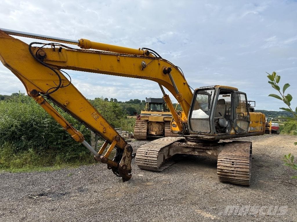 JCB JS 240 LC Pelle sur chenilles