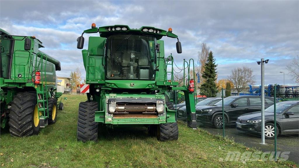John Deere S680 Moissonneuse batteuse
