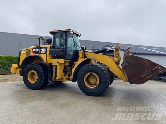 CAT 966 M Chargeuse sur pneus