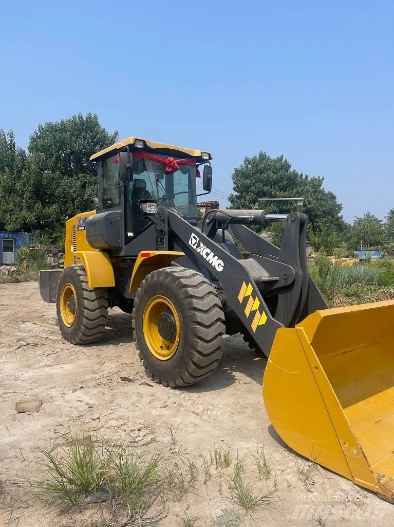 XCMG LW 300 FV Chargeuse sur pneus