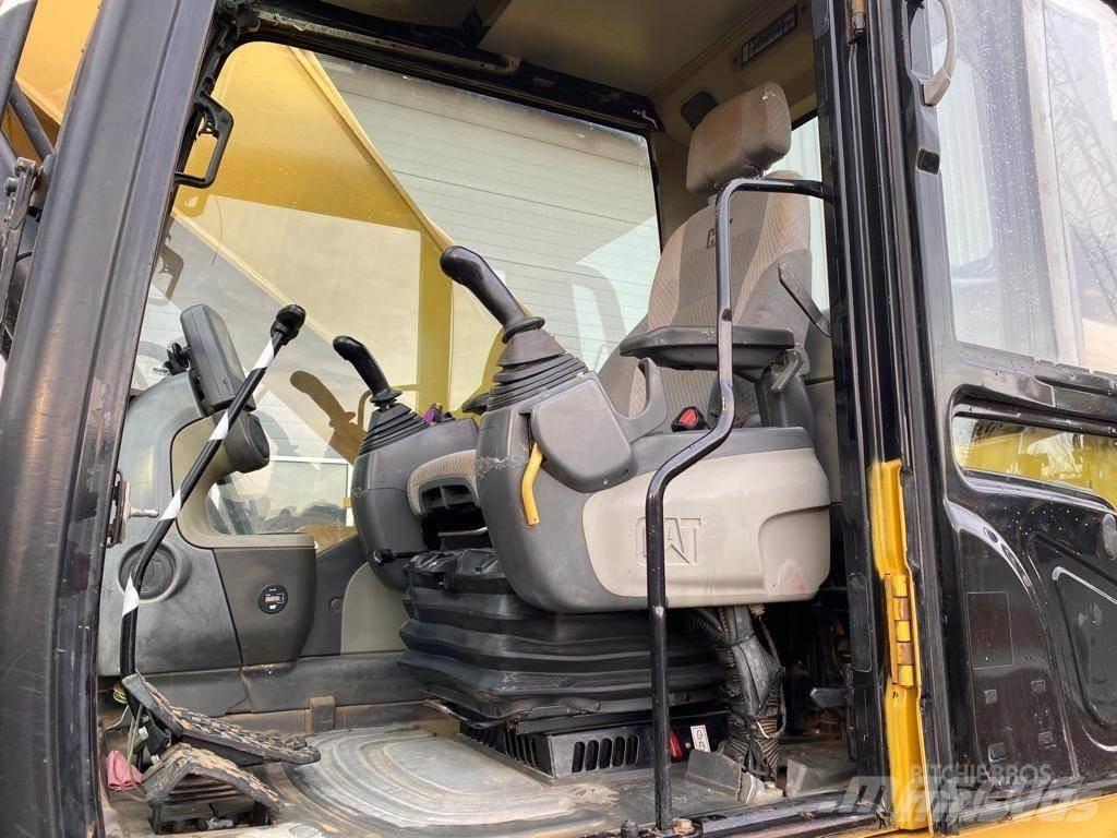 CAT 330DL Pelle sur chenilles