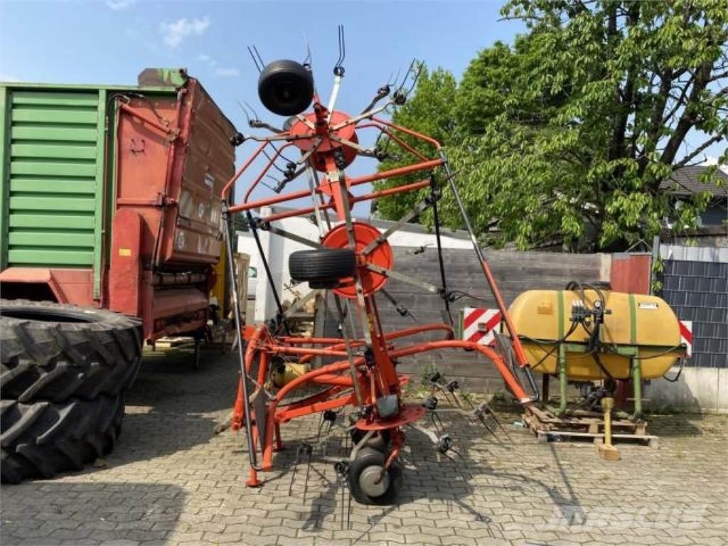 Fella TH 800 Rateau faneur