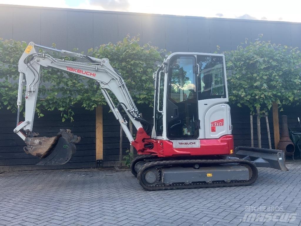 Takeuchi TB 335 R Mini pelle < 7t