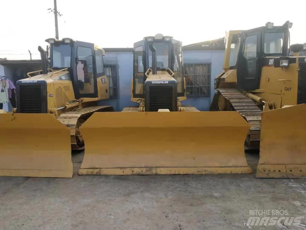 CAT D5M Bouteurs sur chenilles