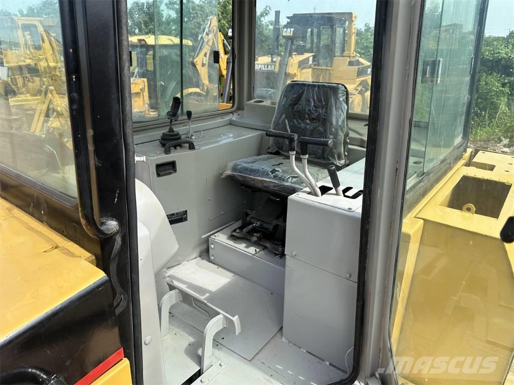 CAT D 6 G Bouteurs sur chenilles