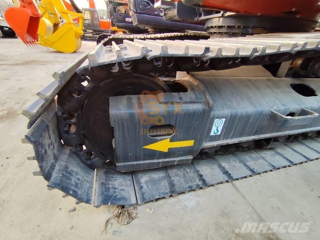 Doosan DX 225 LC Pelle sur chenilles