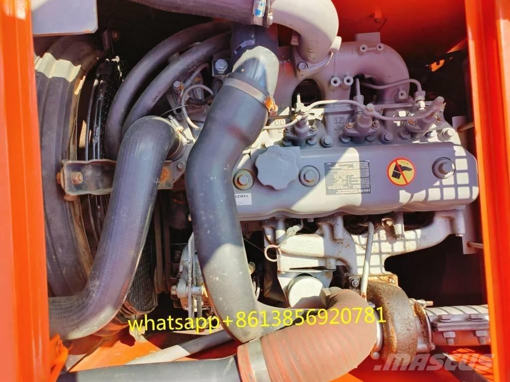 Hitachi ZX 135 US Pelle sur chenilles