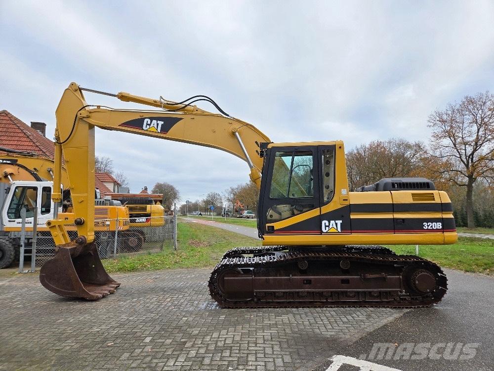 CAT 320BL Pelle sur chenilles