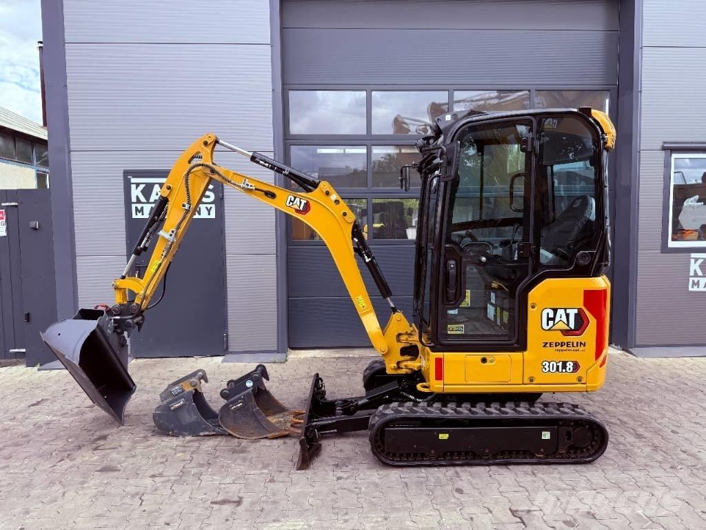 CAT 301.8 Mini pelle < 7t