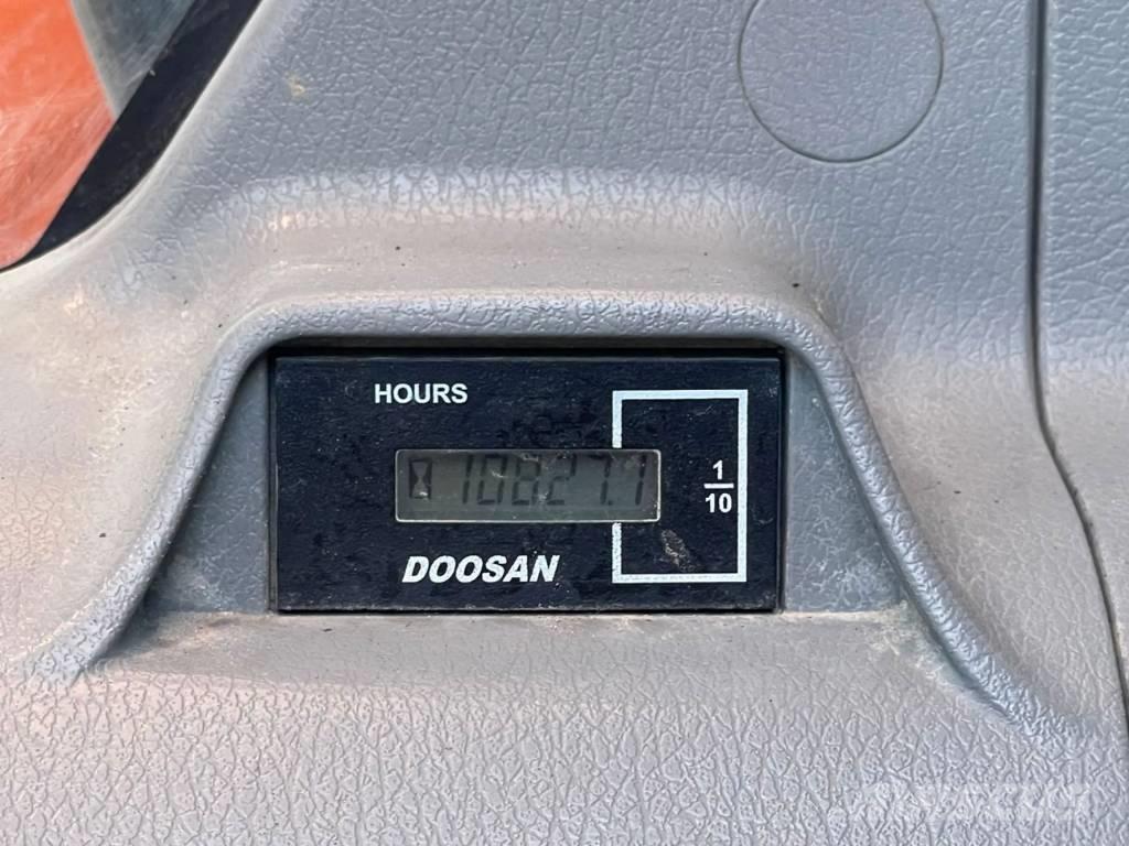 Doosan DX170W-5 Pelle sur pneus