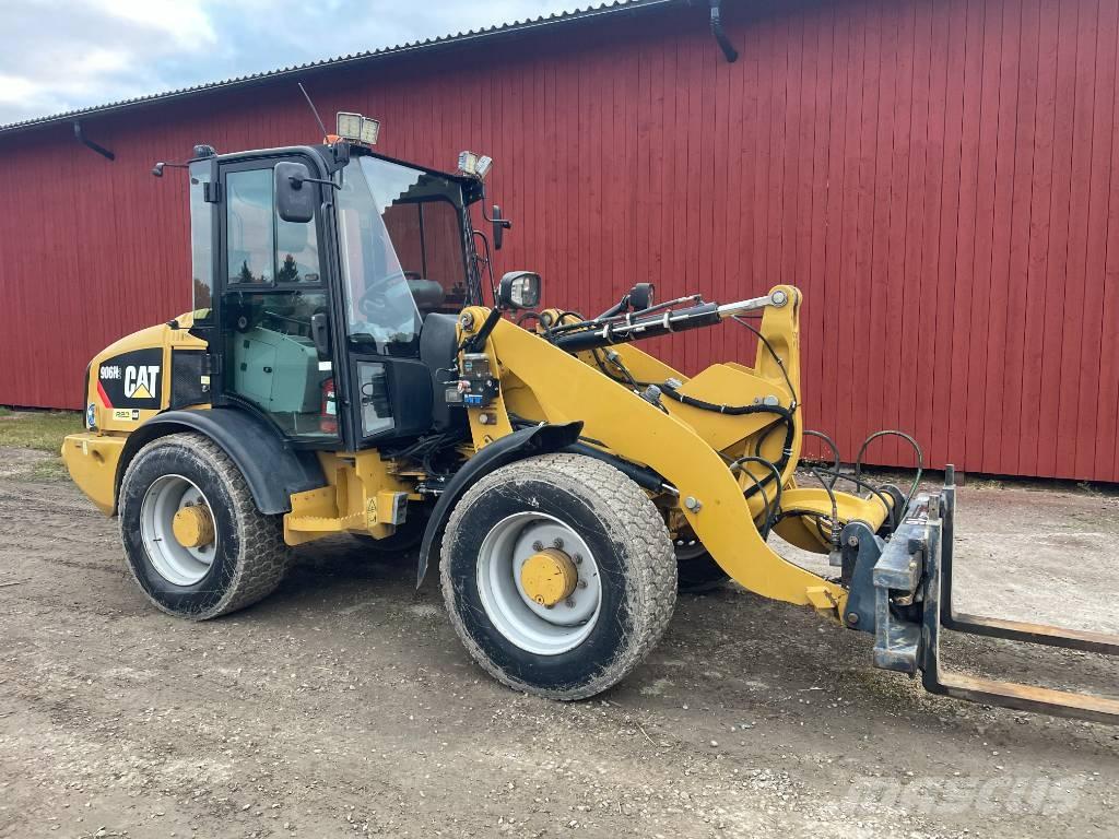 CAT 906 H 2 Chargeuse sur pneus