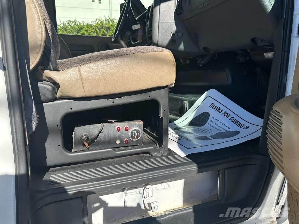 GMC C-7500 TOPKICK Autre camion