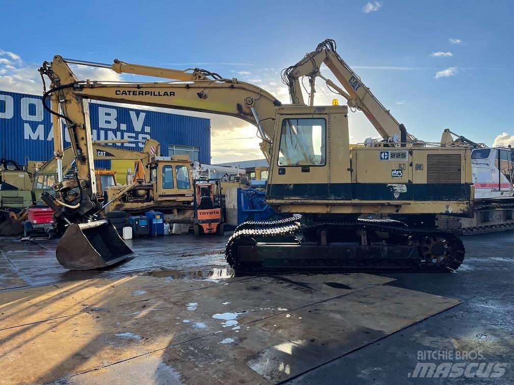 CAT 225 Pelle sur chenilles