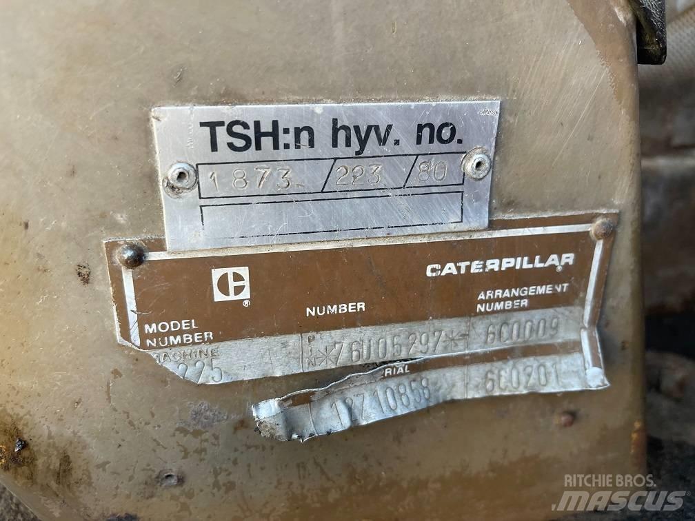 CAT 225 Pelle sur chenilles