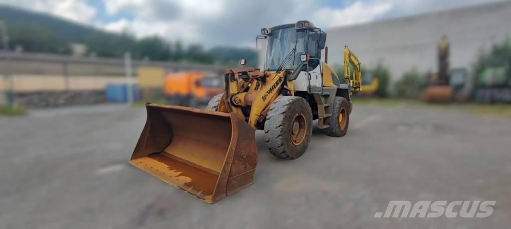 Liebherr L 524 Chargeuse sur pneus