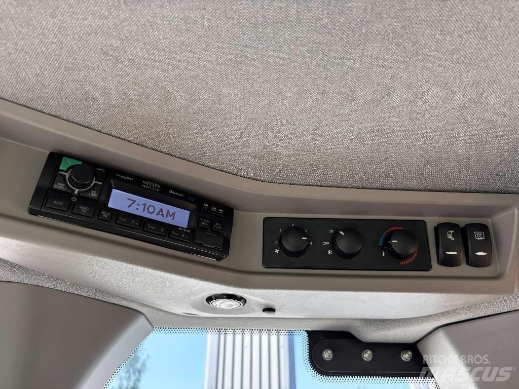 CASE 921G Chargeuse sur pneus