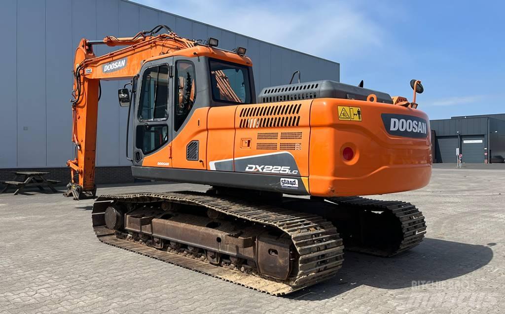Doosan DX 225 LC-3 Pelle sur chenilles