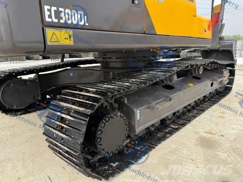 Volvo EC 300 D L Pelle sur chenilles