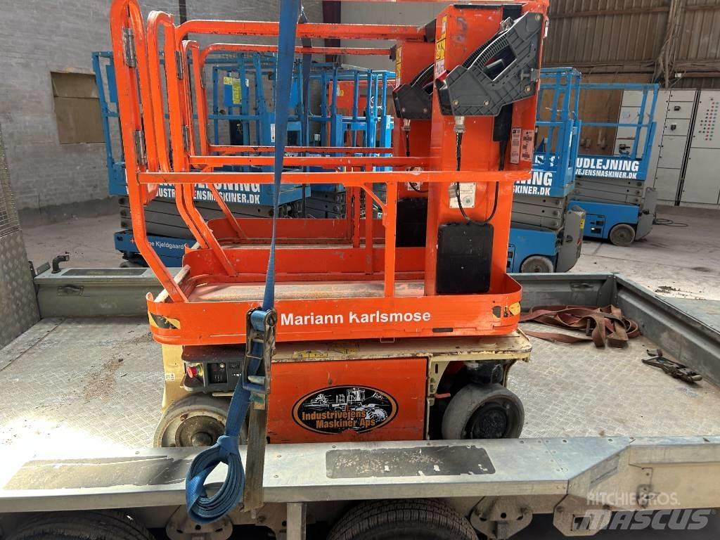 JLG 1230 ES Mât vertical