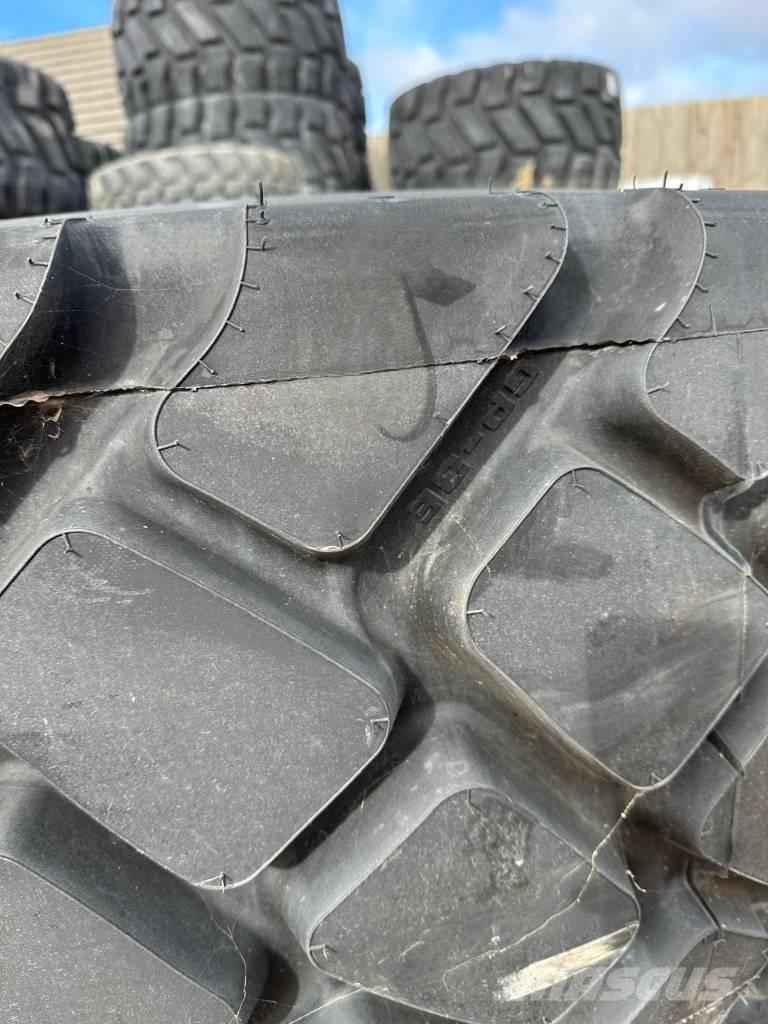 Goodyear 20.5R25 Pneus, roues et jantes